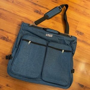 NWOT Prestige garment bag